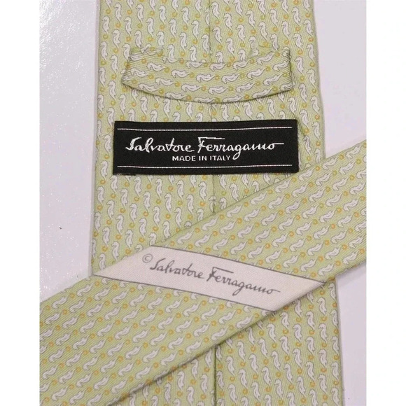 Salvatore Ferragamo Light Green Seahorses Print Design Silk Necktie Tie - Picture 5 of 8